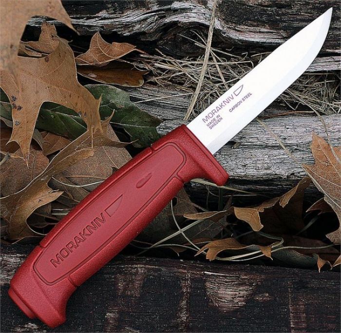 Нож Morakniv Basic 511, углеродистая сталь, пластик, красный